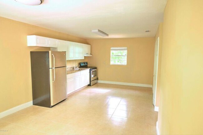 Foto del edificio - Unit in Duplex