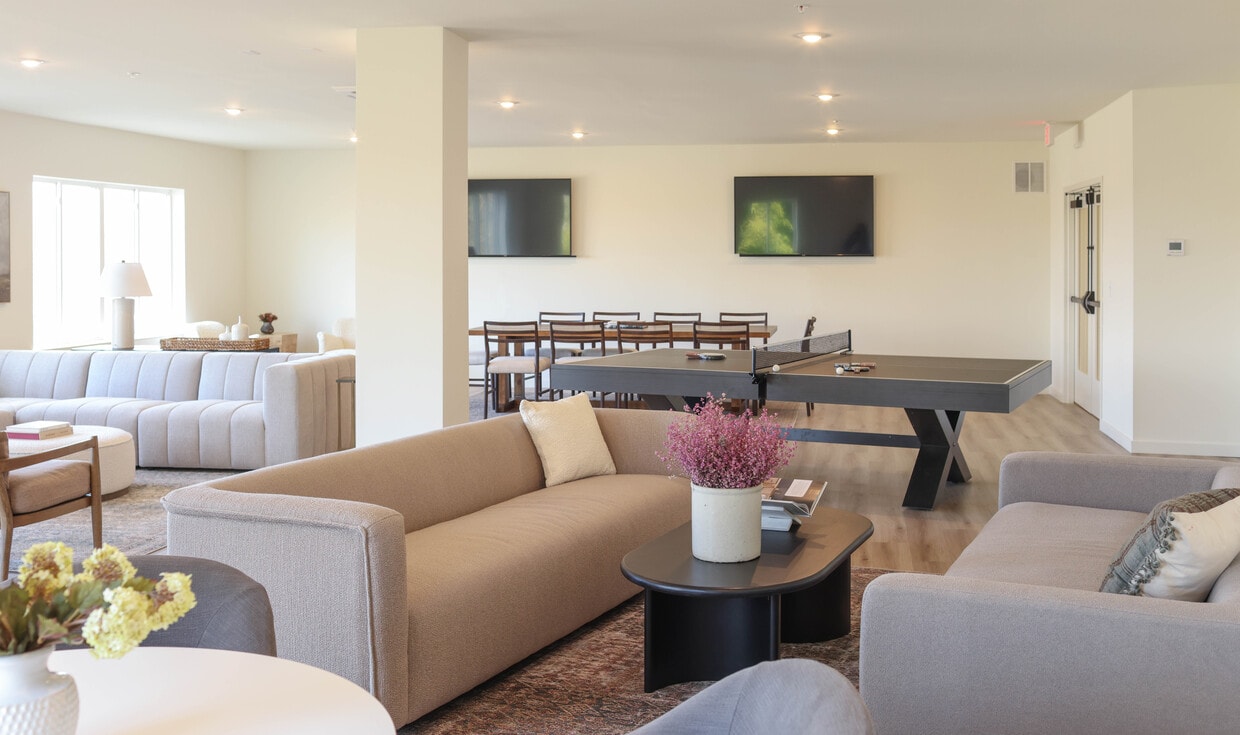 3rd Floor Lounge/Workspace - The Flats At Hampden