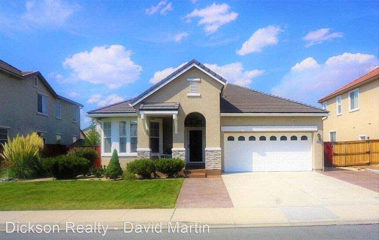 3 br, 2 bath House 2428 Darby Rose Ln House for Rent in Sparks, NV