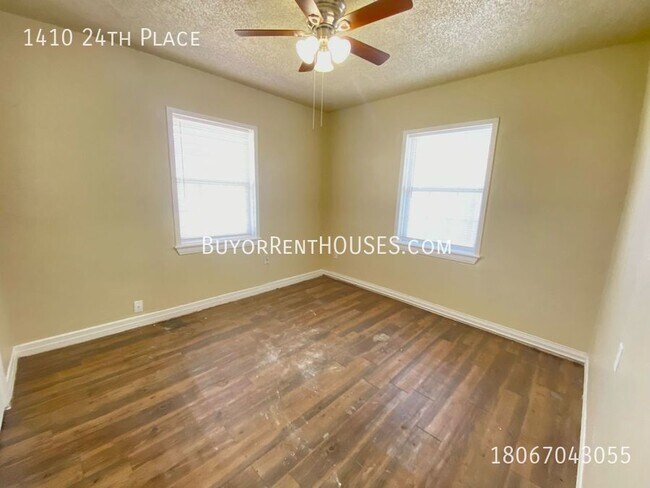 Building Photo - RENT is $595+ Pay $0 deposit at Move-In (S...