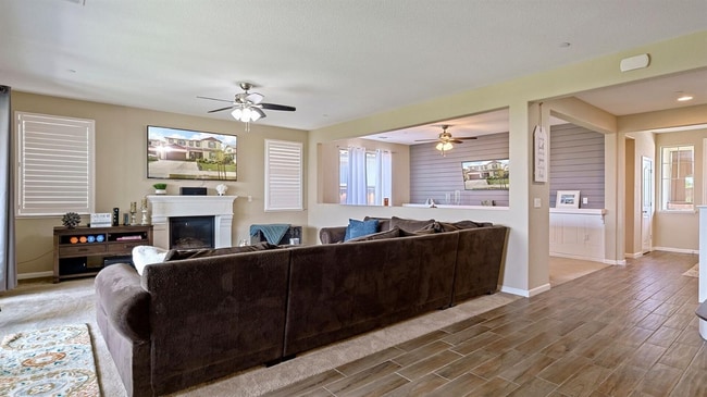 Building Photo - 788 River Bend Dr