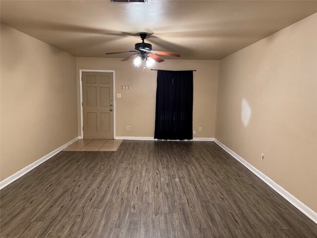 Foto del edificio - 609 Sunset Ln