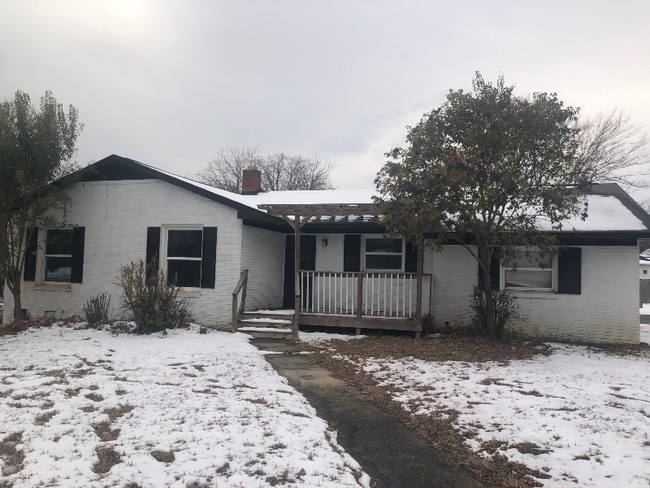 Building Photo - 106 Marine Dr