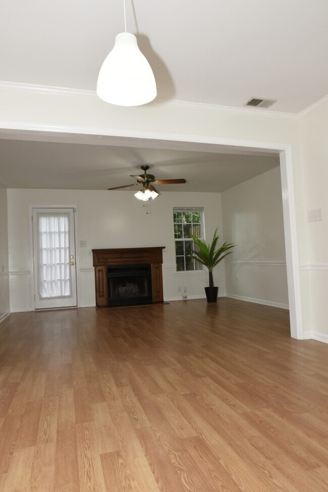 Foto del edificio - 2110 Gary St