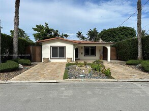 Building Photo - 9341 Dickens Ave