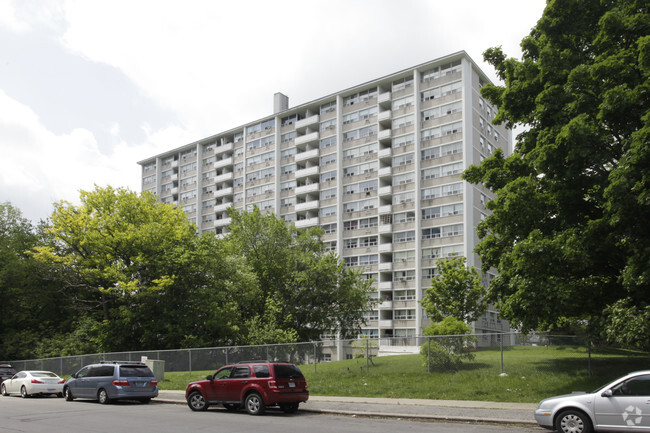 Building Photo - Canyon Towers