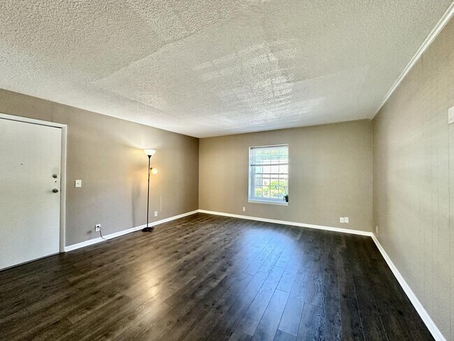 Foto del edificio - 2638 Park Rd