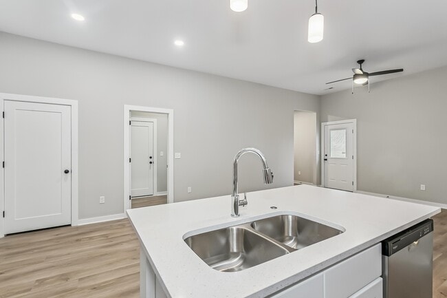 Foto del edificio - 919 S Logan St