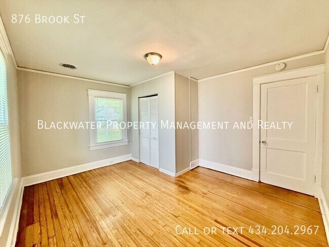 Foto del edificio - 876 Brook St