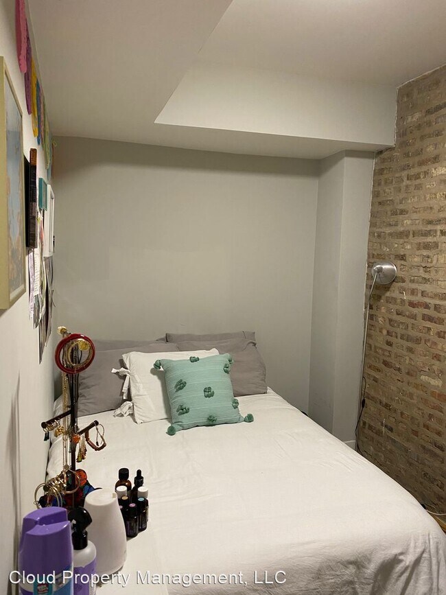 Foto del edificio - 2324 W Cullerton St
