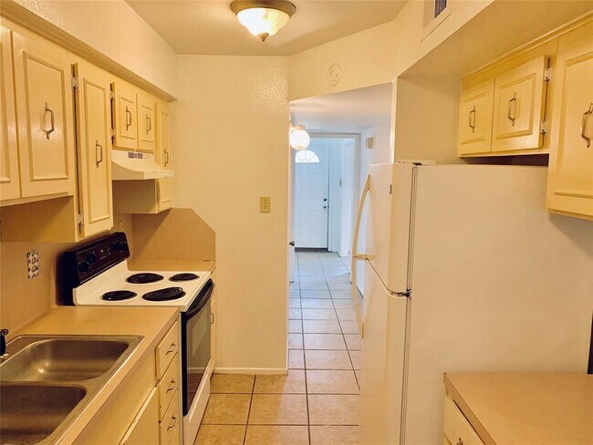 Foto del edificio - 9303 Hammerly Blvd