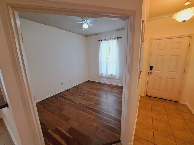 Building Photo - 541 Moonwalker Trail