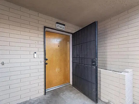 Foto del edificio - 2946 E 29th St