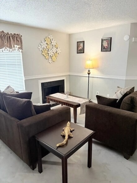 Photo - 1001 Pecan Crossing Dr Apartment