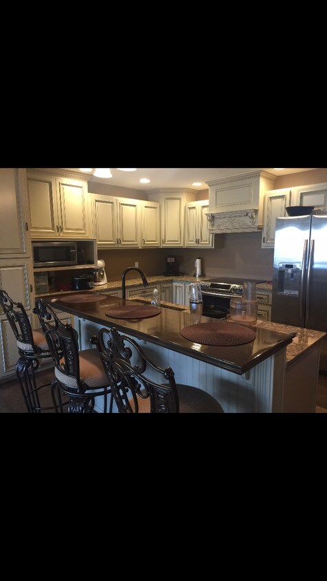 Kitchen - 3210 New Hall Rd
