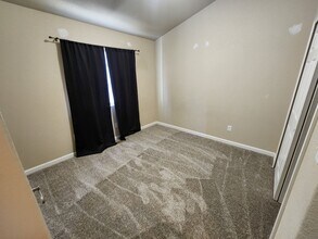 Building Photo - 11909 Corbu Heights