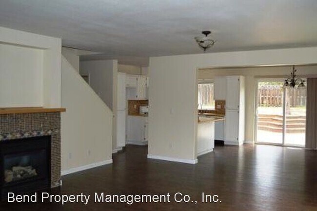 Building Photo - 3 br, 2.5 bath House - 20773 Liberty Lane