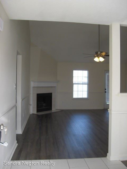 Building Photo - 3 br, 2 bath House - 106 Summerfield Circle