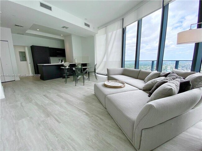 Foto del edificio - 55 SW 9th St