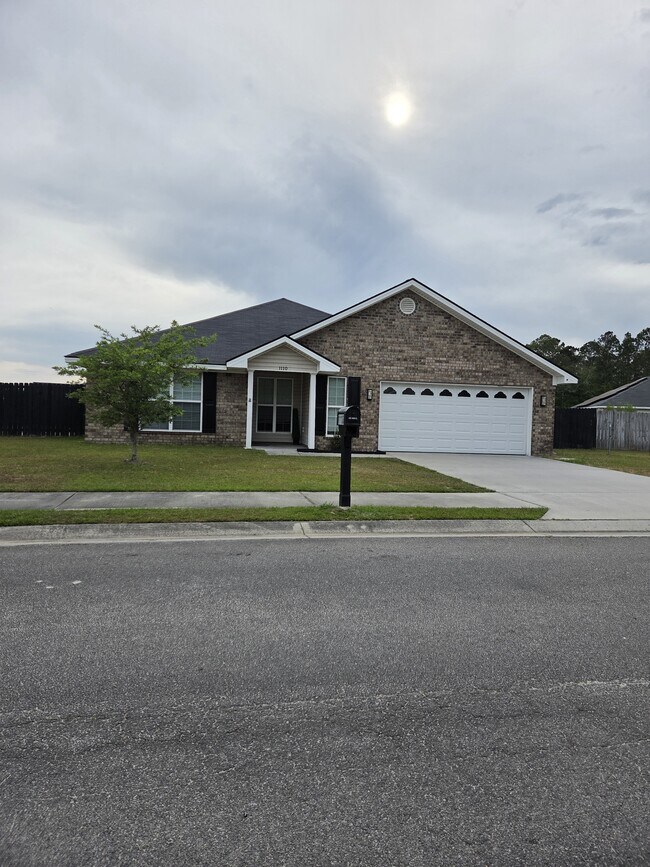 Building Photo - 1110 Creekside Cir