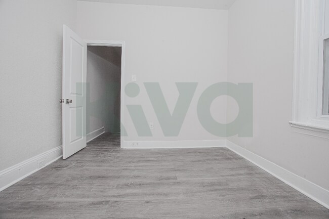 Building Photo - 2844 N 27th St