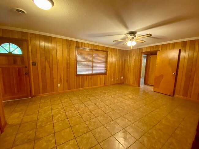Building Photo - 3 Bed 2 Bath Home in Jonesboro