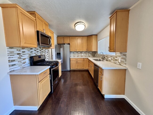 Foto del edificio - 2742 Broadmoor Ave