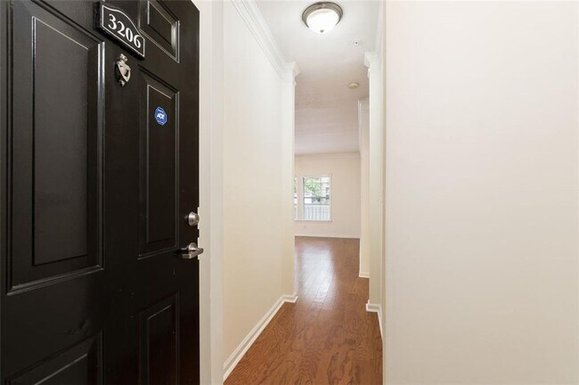 Foto del edificio - 3206 Westchester Ridge NE