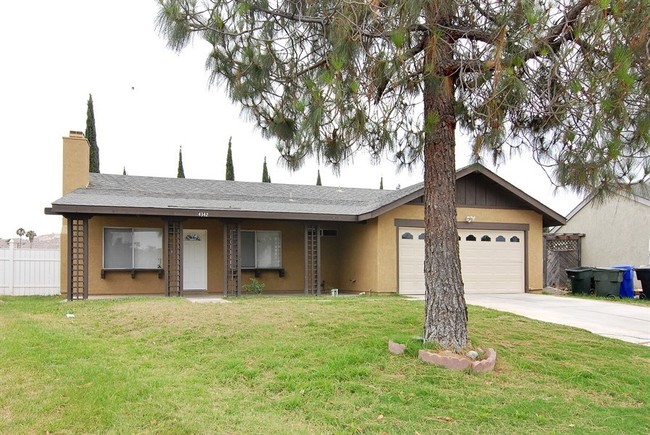 Building Photo - 4342 Riverbend Ln