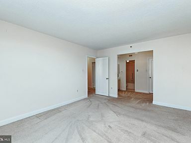 Photo - 4550 N Park Ave Apartment