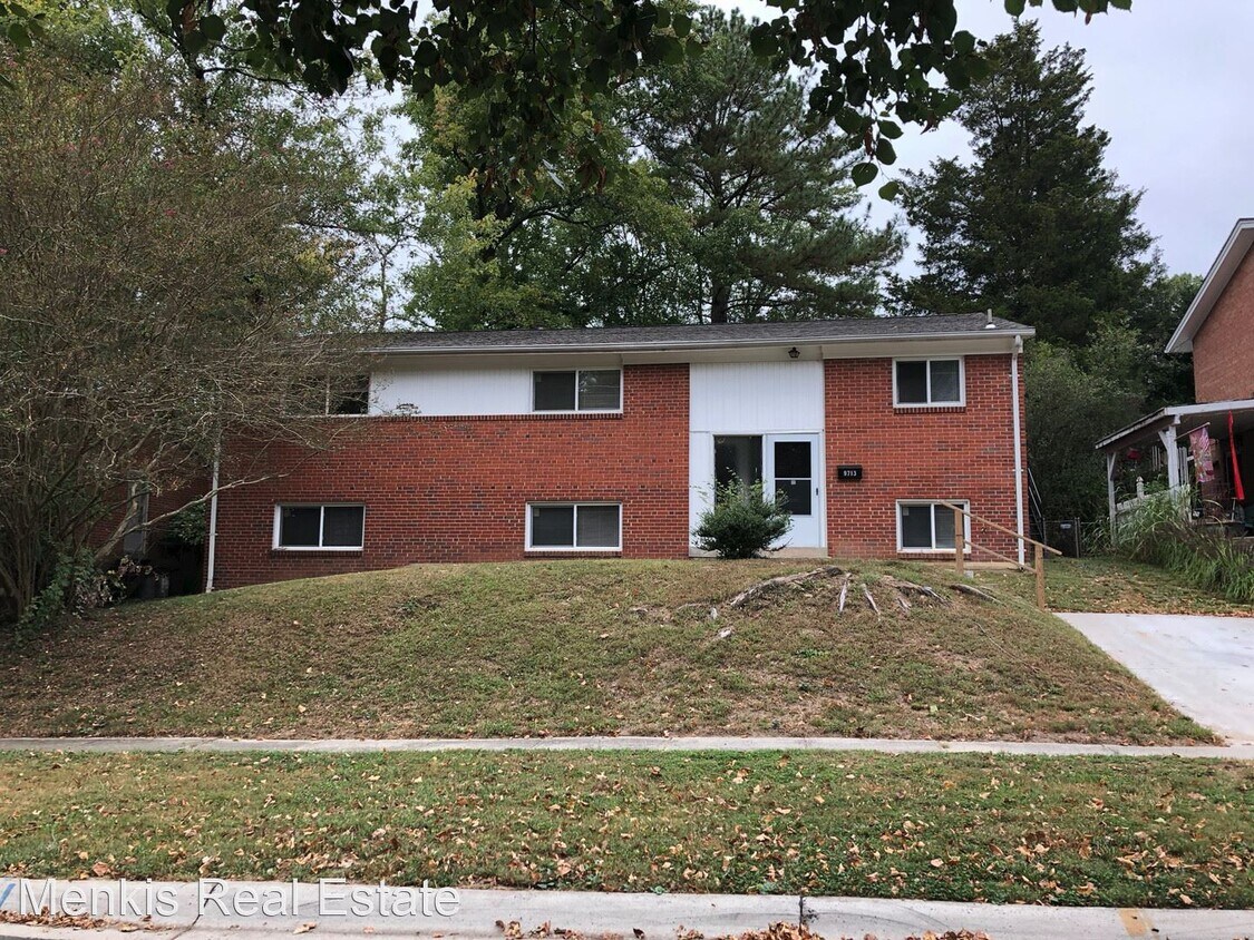 Primary Photo - 4 br, 2.5 bath House - 9713 Hedin Dr