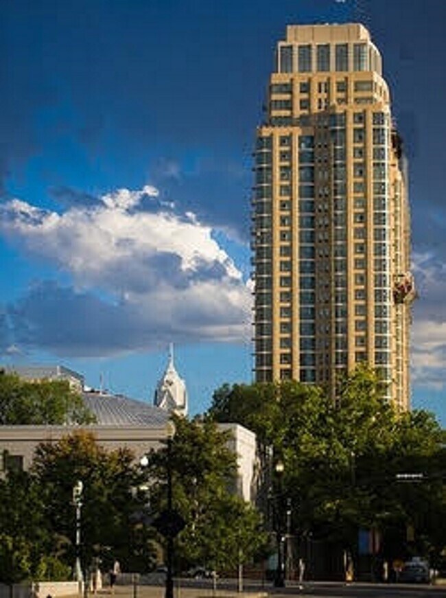 Building at City Creek - 99 W South Temple