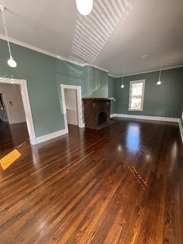 Photo - 1570 Linden Ave House