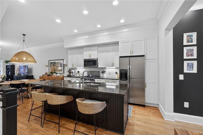 Building Photo - 428 Bill Kennedy Wy SE