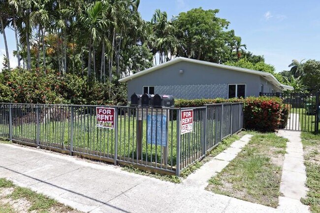 Foto del edificio - 1283 NE 109th St