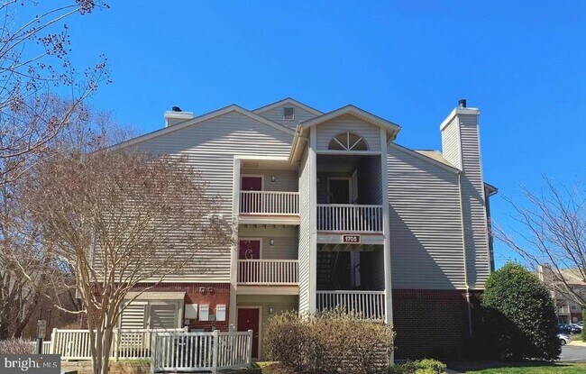 Building Photo - 1705 Ascot Way