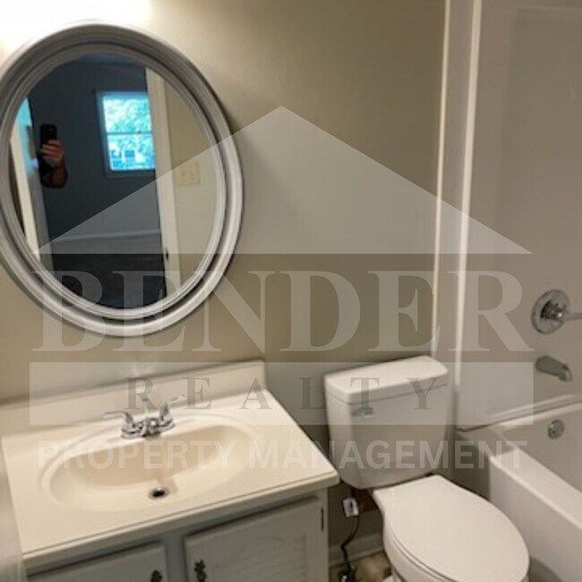 Foto del edificio - 1535 Jordan Ave NW