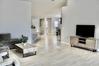 Building Photo - 6518 White Blossom Cir