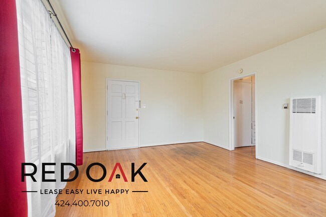 Foto del edificio - ~1 Month FREE~ Stunning, Sun-Filled, One B...