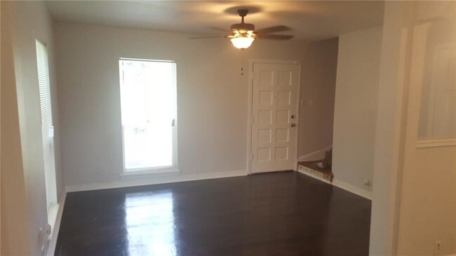 Building Photo - 4410 Atoka St