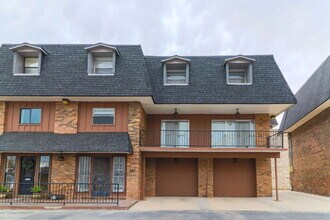 Building Photo - 4800 N Stanton St