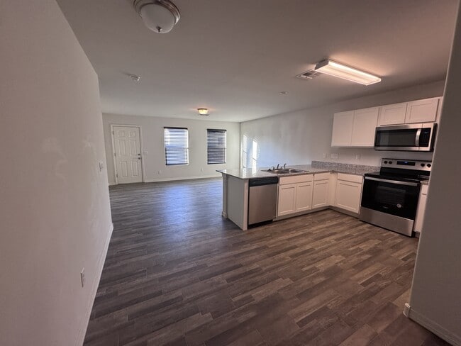 Building Photo - 3660 Mariscal Dr