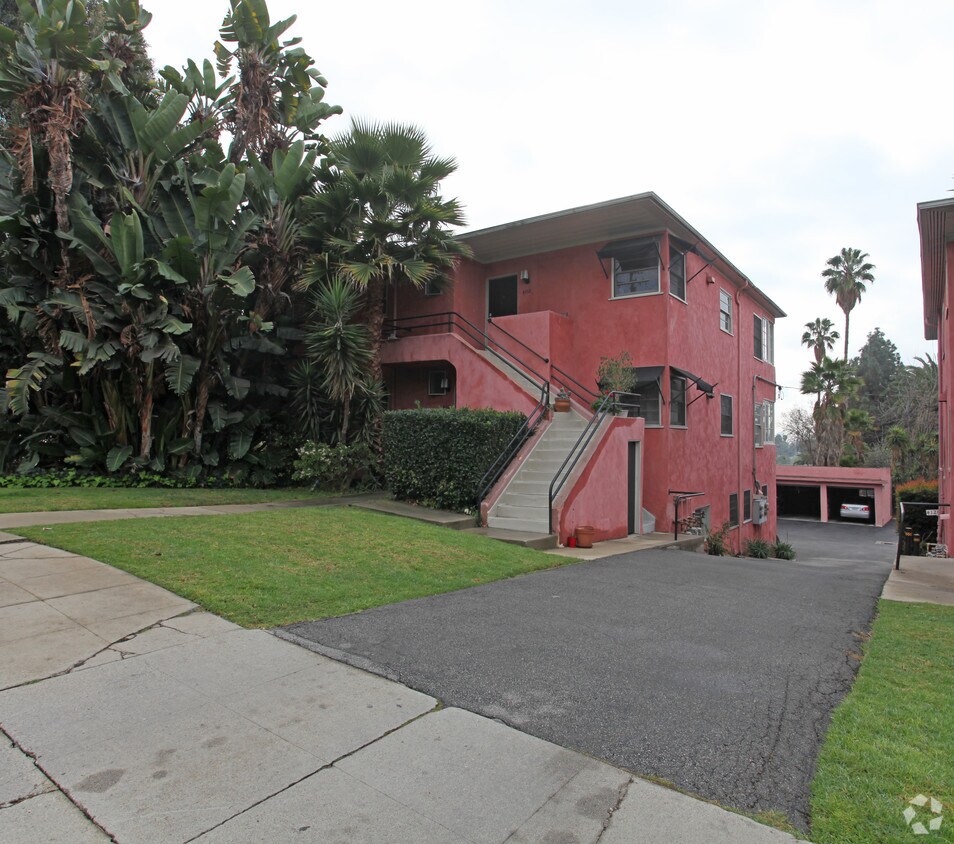 Foto del edificio - 4114-4124 Franklin Ave