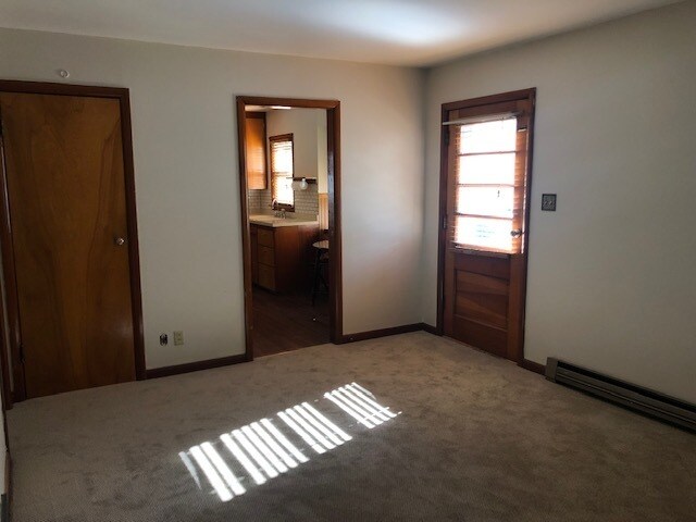 Building Photo - 516 Krakar Ave