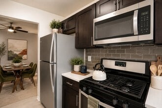 Building Photo - Lynbrook at Mark Center Apartment Homes
