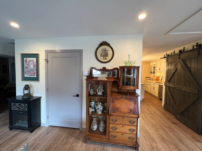 Living room - 16227 Askin Dr