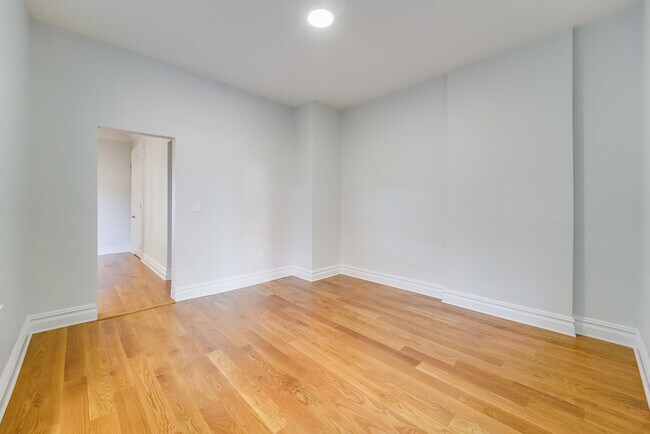 Foto del edificio - 266 3rd St