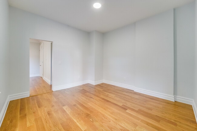 Building Photo - 266 3rd St
