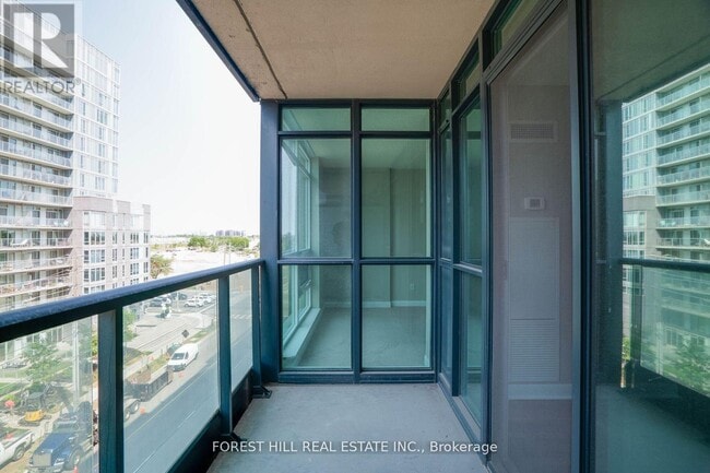 Building Photo - 525 Wilson Ave