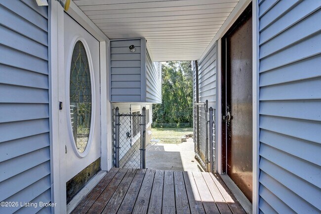 Foto del edificio - 9310 Plumwood Pl